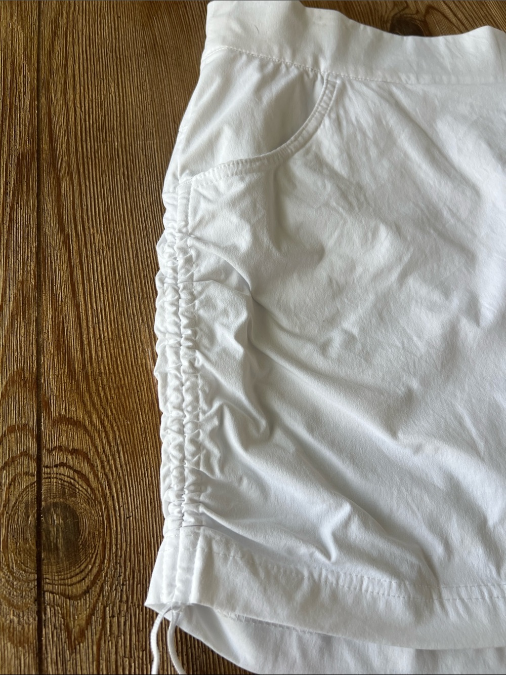 Columbia Omni-Shield White Skort - Picture 2 of 8